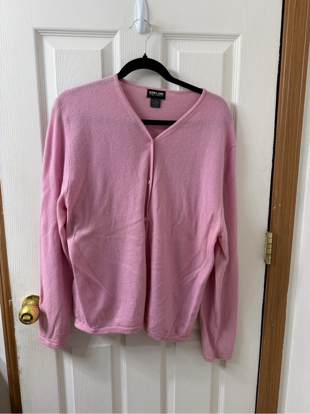 Kirkland Signature Pink V-Neck Women's Cardigan in 100% Cashmere
